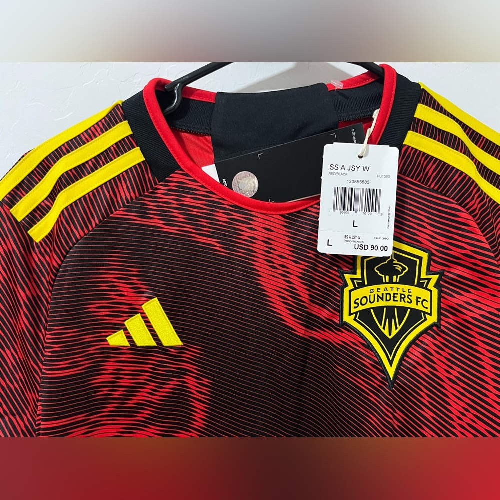 New Adidas Seattle Sounders FC Bruce Lee Soccer Jersey Womens Black Red HU1380 - Picture 7 of 9